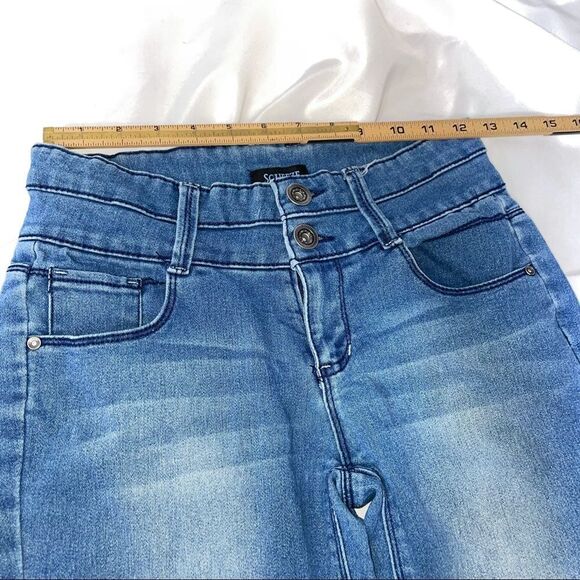 💋Bundle 4 items for $20. Add items💋 to a bundle - Picture 2 of 5